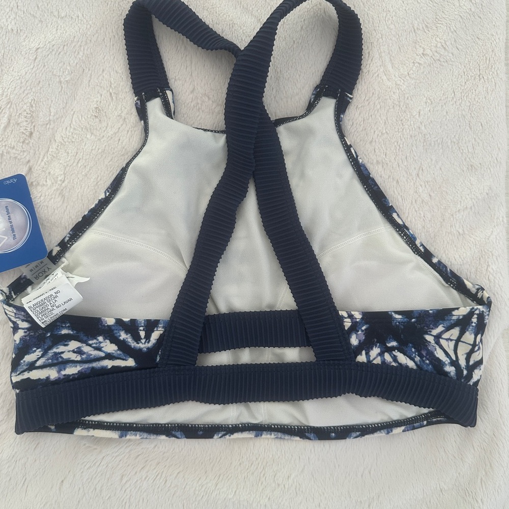 Roxy Blue and White Geometric Crop Top - Picture 3 of 4